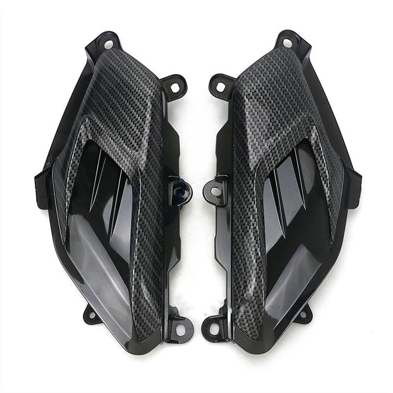 Pair of LED side lamps with carbon fibre decoration for YAMAHA NMAX125 and NMAX155 motorcycles.