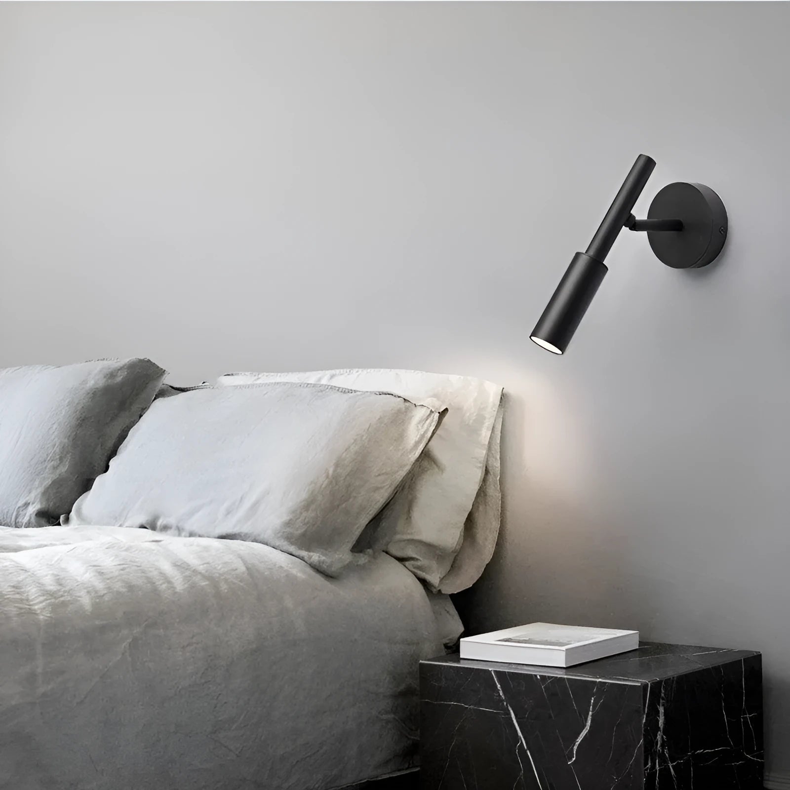 Modern wrought iron wall lamp in black finish with three-colour adjustable lighting