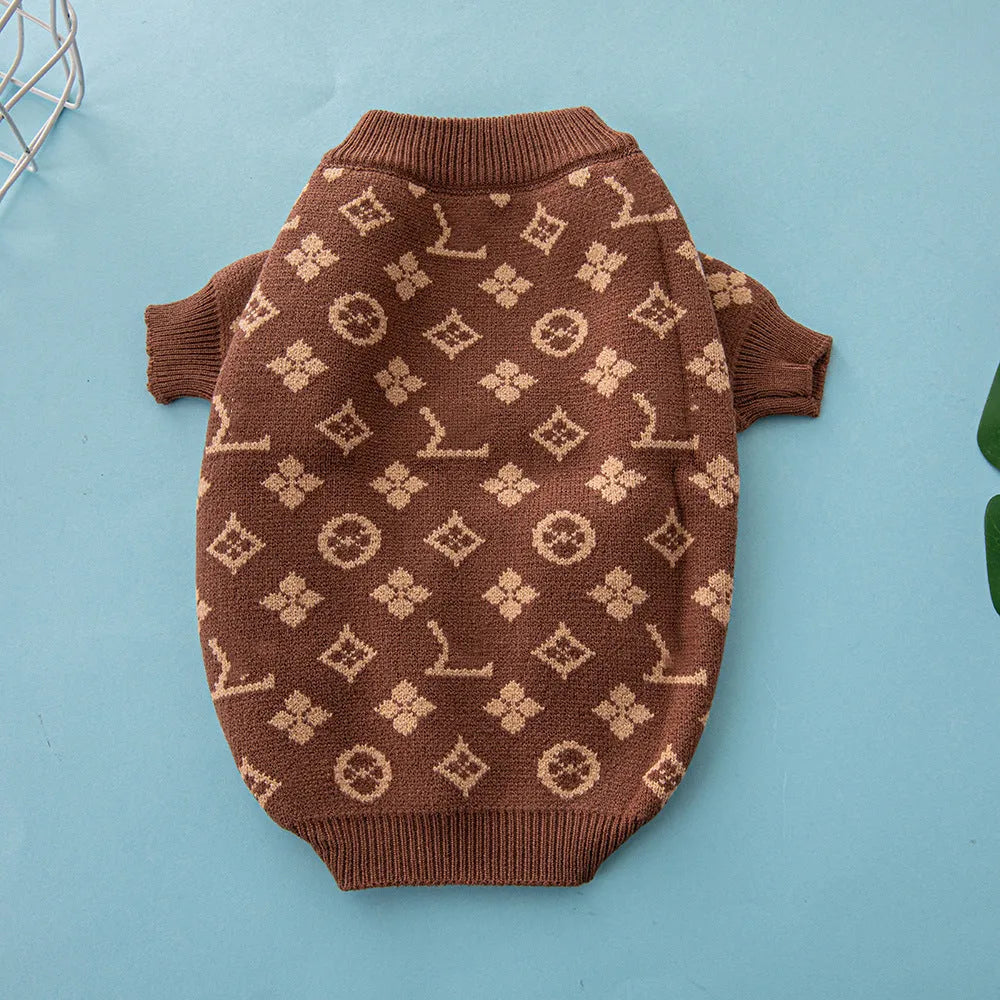 Thick wool dog jumper in monochrome or two-tone colours for autumn and winter wear