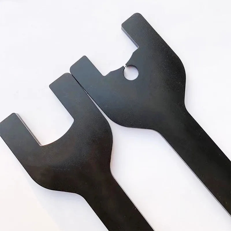 Land Rover fan wrench set showing 36mm and 40mm alloy steel tools for automotive repair