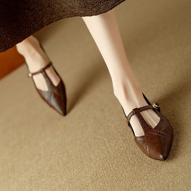 Women's brown pointed toe low-cut flat shoes with cowhide upper and soft sole