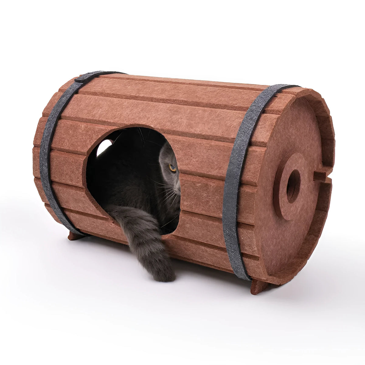 Assembled wine barrel pet bed made from three polyester fibre felt pieces for cats