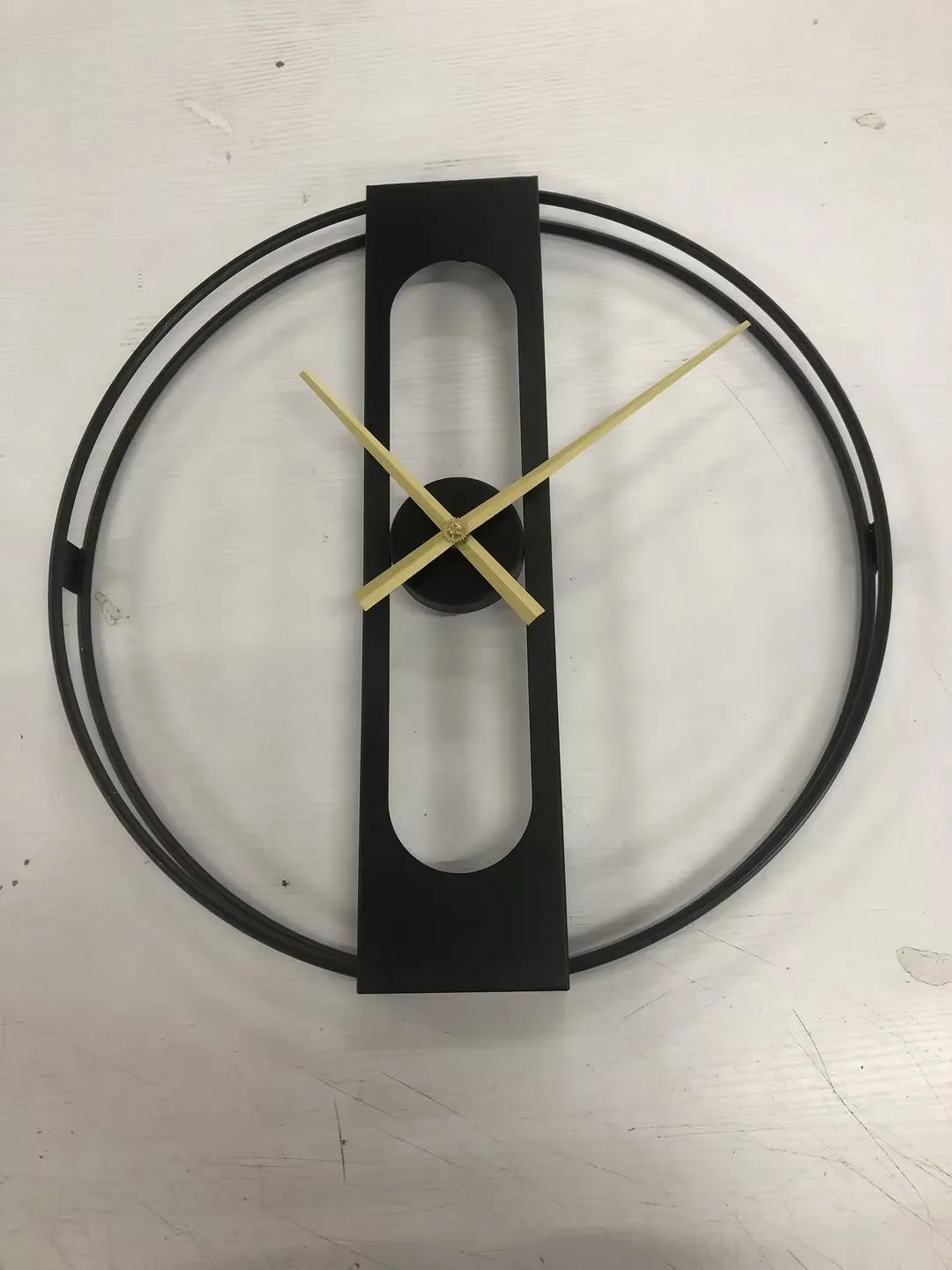 50cm round metal wall clock in black or gold colour with quartz movement