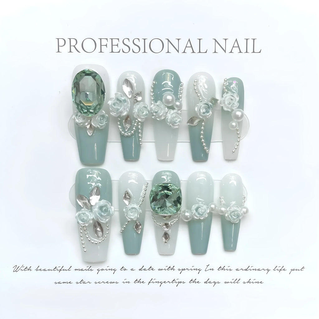 Plastic nail art decoration set with Camellia colour gradient chain, diamond pattern, bow and butterfly designs in sizes XS S M L