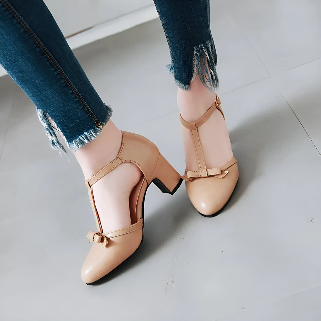Women's apricot sandals with chunky block heel and adjustable buckle strap