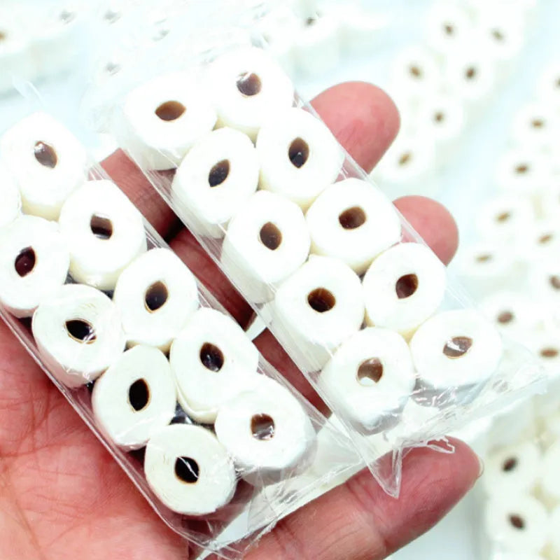 Simulated paper tissue roll model measuring 30x15x80mm for children's pretend play
