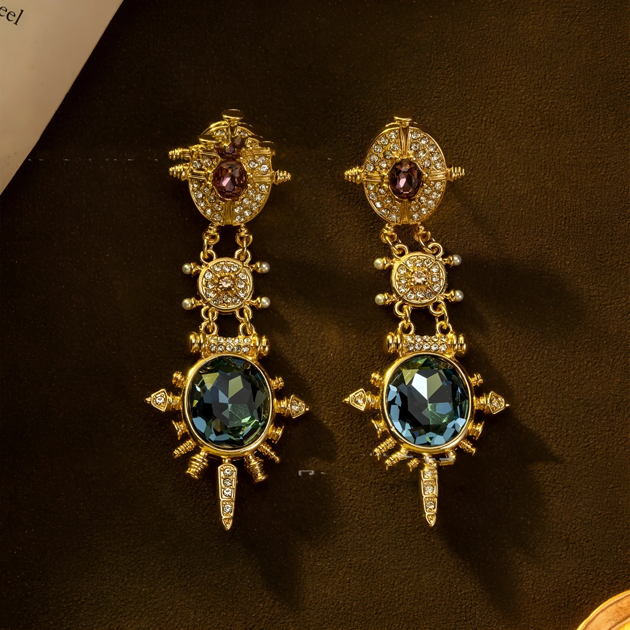 Geometric round gold-coloured stud earrings with diamond-treated alloy surface and retro elegant design