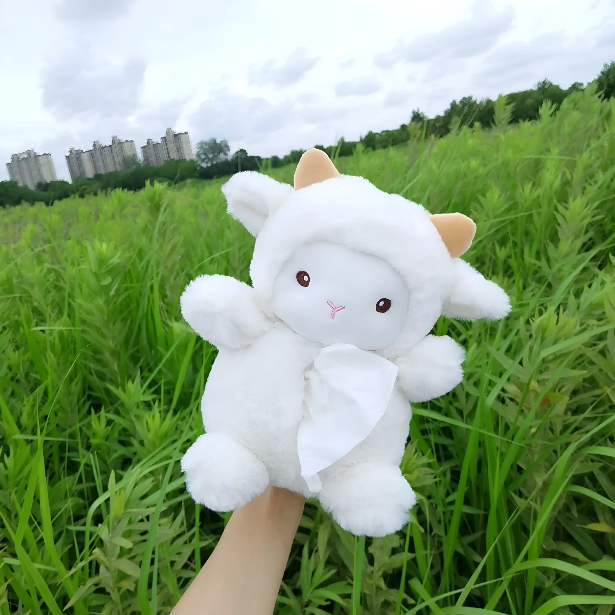 Lamb design plush car tissue box cover for automotive and household decoration