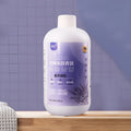 500ml bottle of antibacterial pet shower gel with olive oil and shea butter for dogs and cats