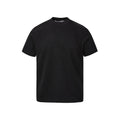 Man wearing a loose-fit black short-sleeve polyester top with air layer stitching.