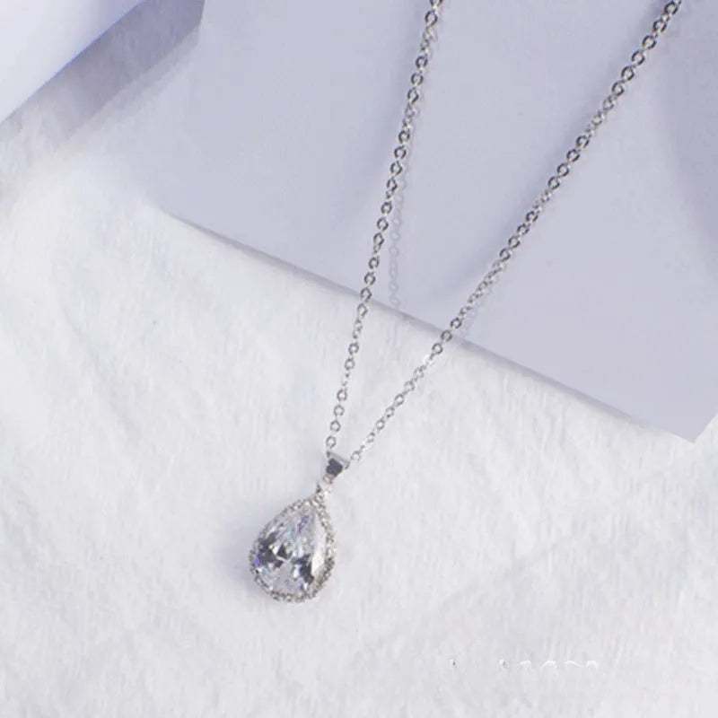 Water drop rose gold rhinestone geometric necklace pendant in pink colour with alloy construction