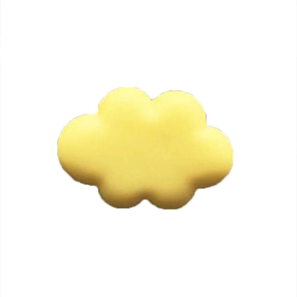 Baiyun cartoon car fragrance clip in six colours for vehicle air vent mounting