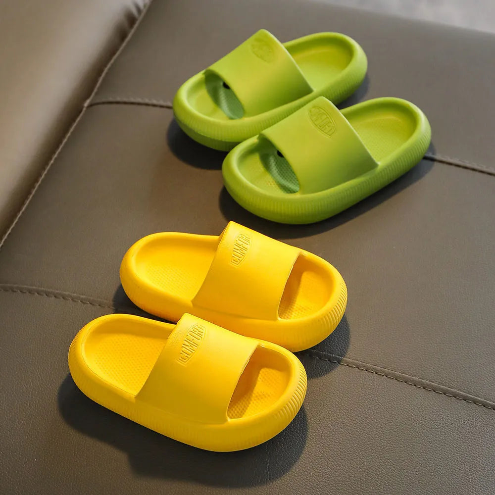 Children's EVA non-slip home slippers in mixed colours with injection moulded soles