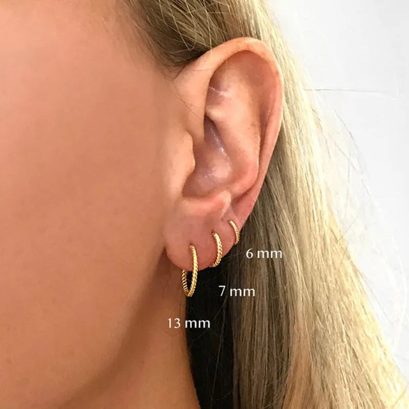 Twisted S925 sterling silver round ring earrings in gold or white gold colour, geometric women's jewellery