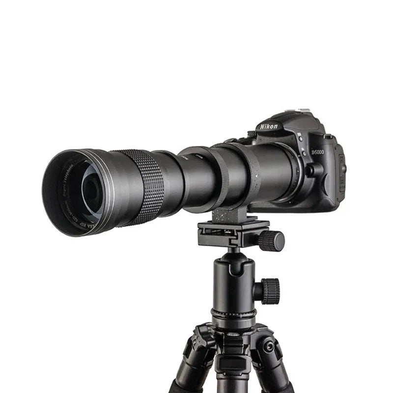 420-800mm telephoto zoom adapter lens for cameras with manual focus and T-port connection, showing retracted and extended positions