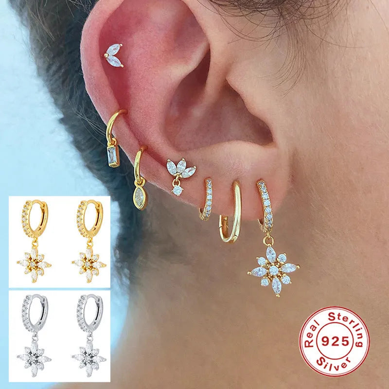 S925 sterling silver snowflake pendant earrings with inlaid gemstone in white or yellow gold colour.